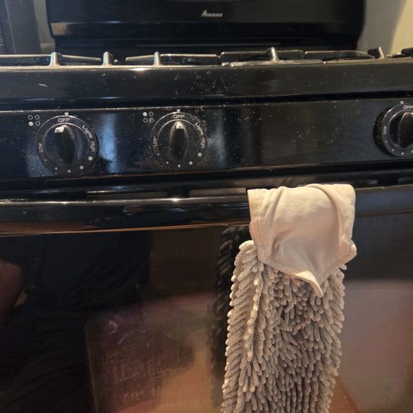 One failed part kept this Amana oven from heating.