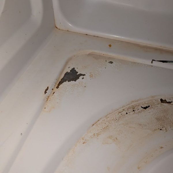Bubbling and peeling microwave cavity coating linked to sparking